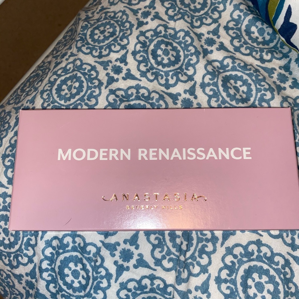 Unopened modern renaissance Eyeshadow palette